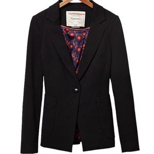 Anthropologie Cartonnier Emerson Blazer Size 4
Black Single Button Lined Jacket